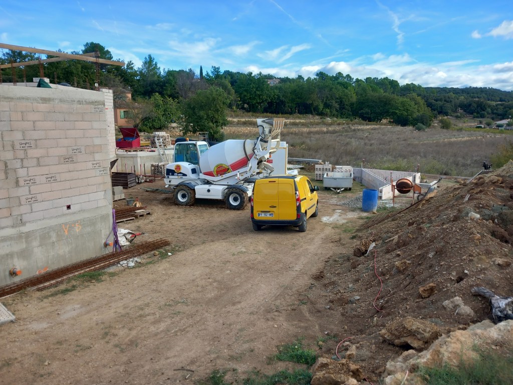 Maçonnerie et gros œuvre d'une maison dans le Var — BATIBAT