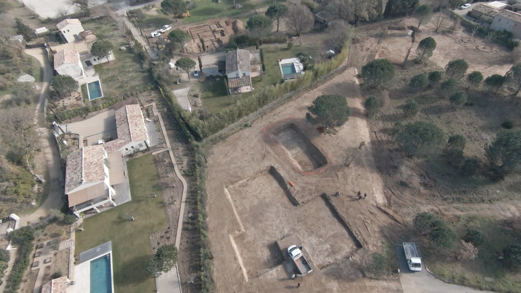 Vue aérienne d'un chantier BATIBAT dans le Var