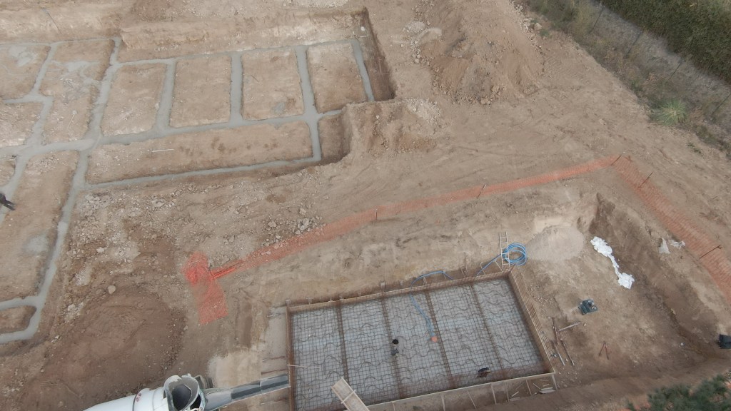 Vue aérienne d'une villa en construction — BATIBAT